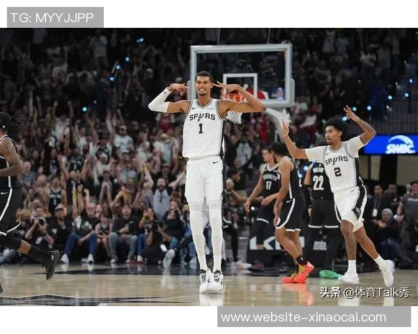 文班亚马新赛季表现惊艳场均20分10篮板3盖帽领跑新秀榜